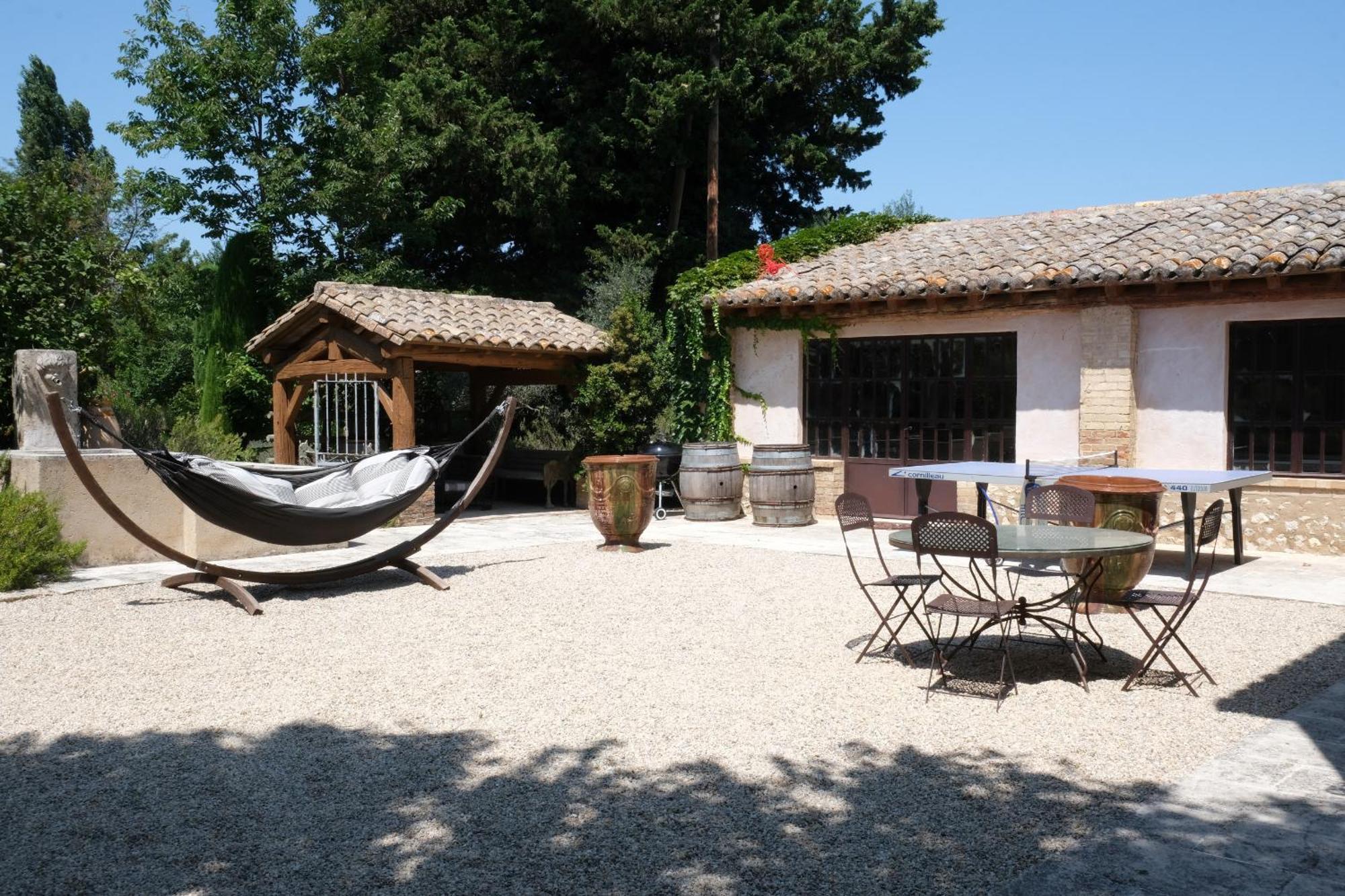 Typical Provencal Farm House Close To L'Isle Sur La Sorgue - 12 Persons Cavaillon Eksteriør billede